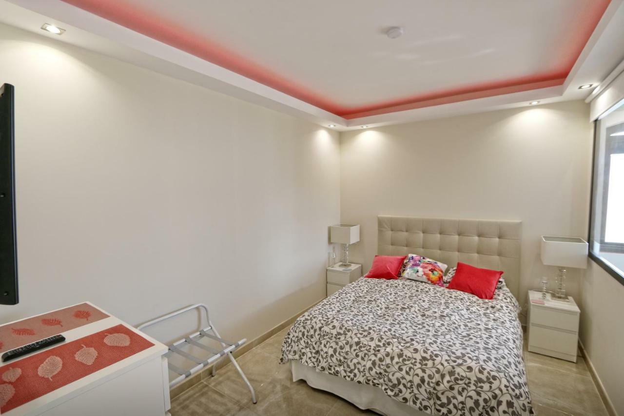 Beachfront Luxury Residence, Playas Del Duque, Puerto Banus, มาร์เบยา ภายนอก รูปภาพ